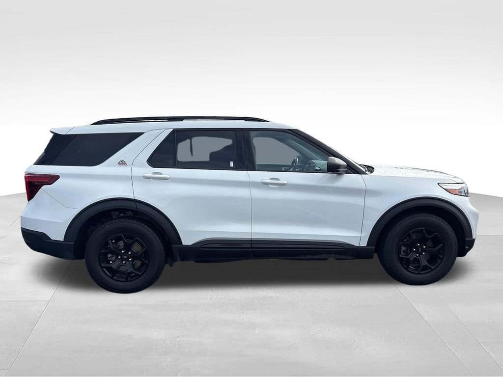 Used 2022 White Ford Timberline image 6
