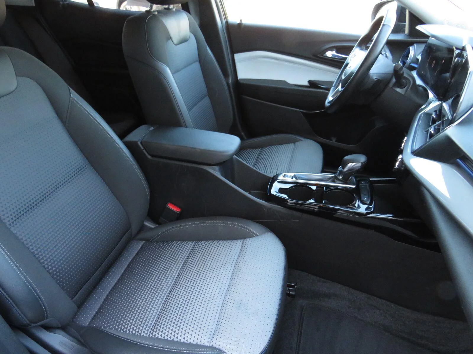 Used 2024 Mosaic Black Metallic Chevrolet LT image 24