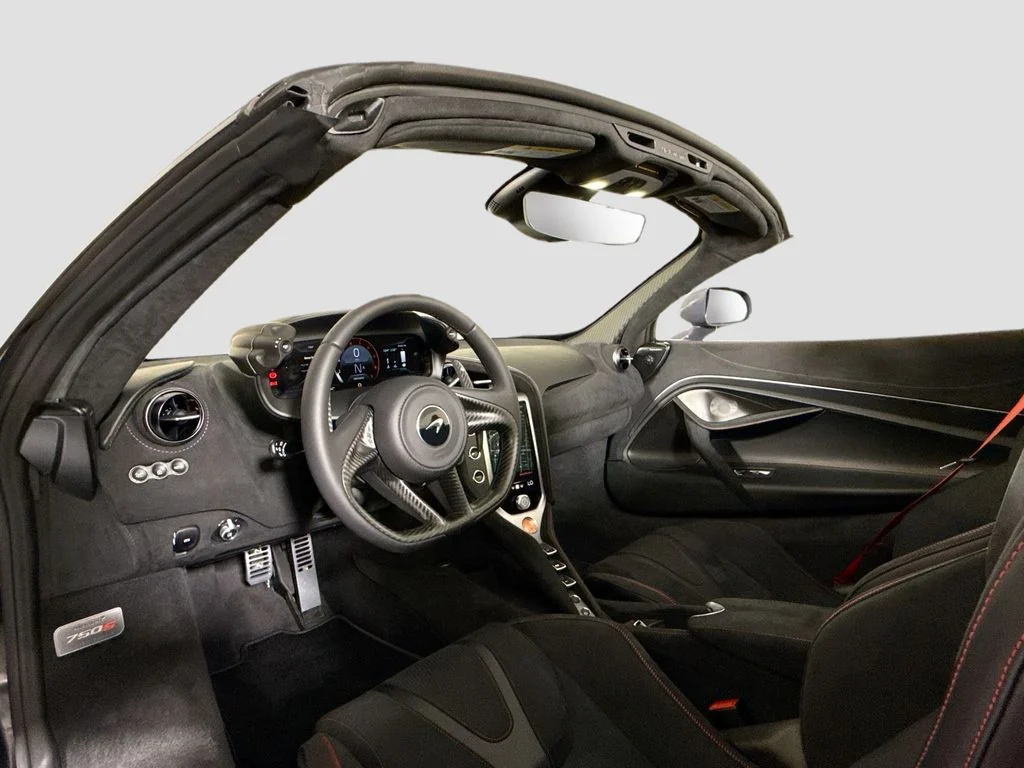 New 2027 Lava Gray McLaren Spider image 9