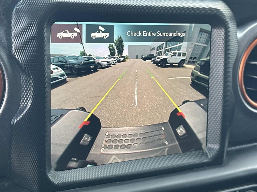 Used 2022 Gray Jeep Mojave image 21