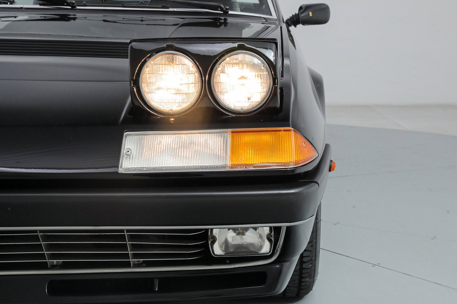 Used 1983 Nero Ferrari  image 13