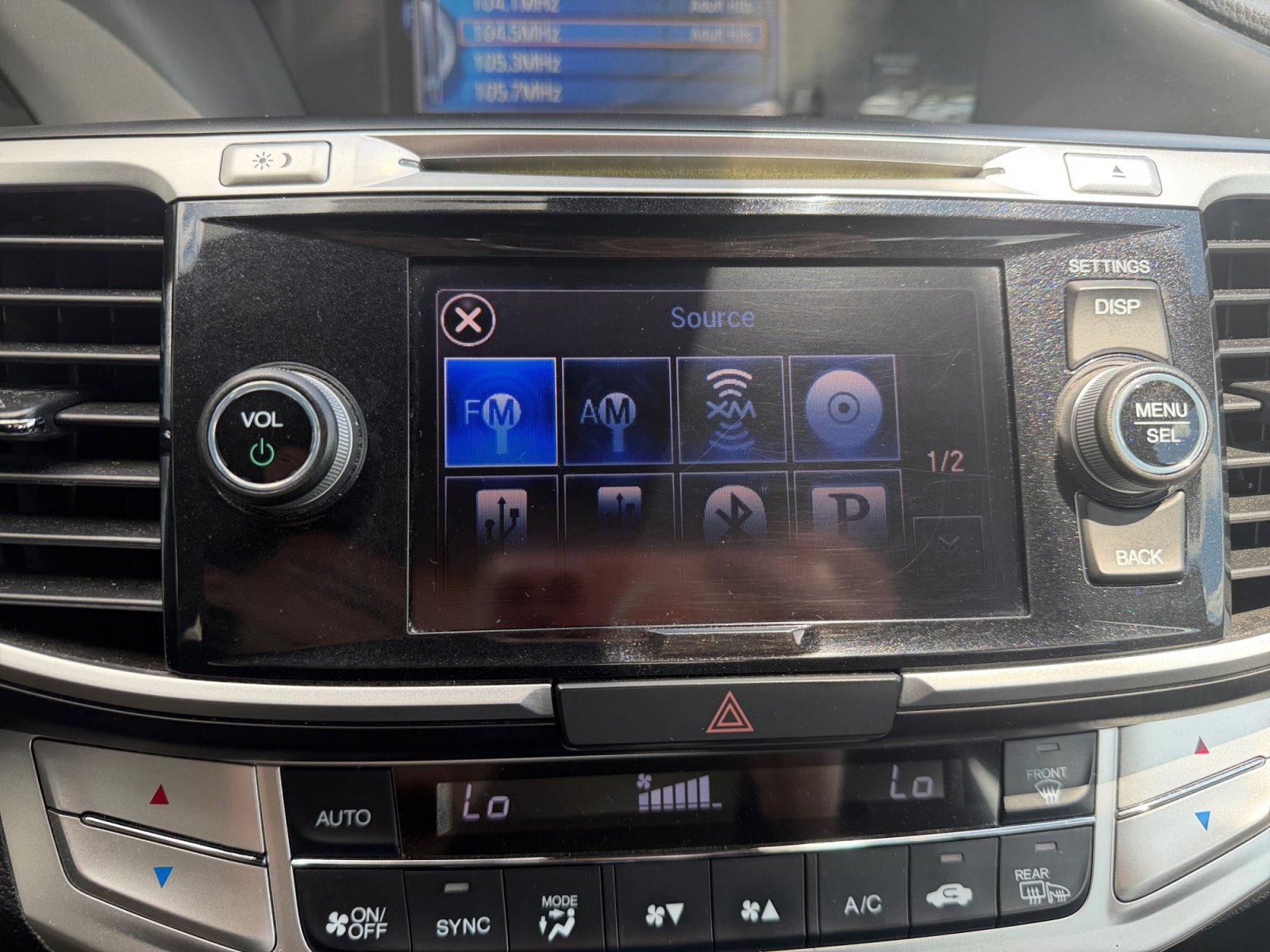 Used 2015 Black Honda EX-L image 19