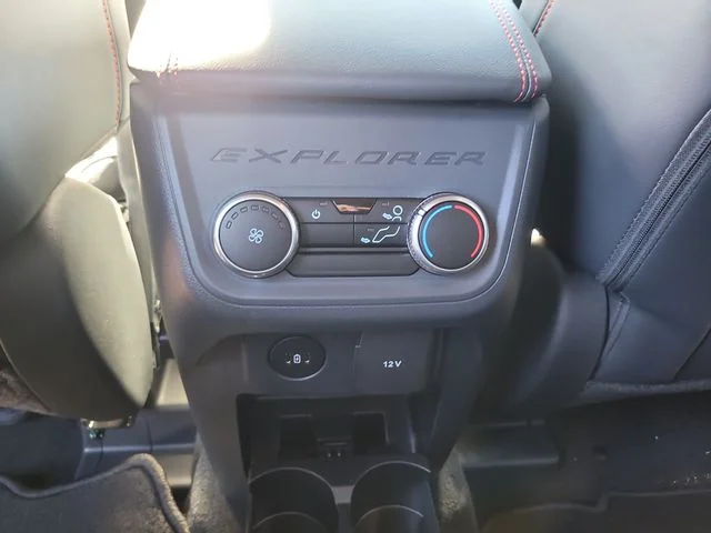 New 2027 Black Metallic Ford ST-Line image 16