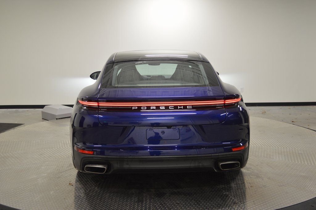 Used 2025 Blue Porsche  image 6
