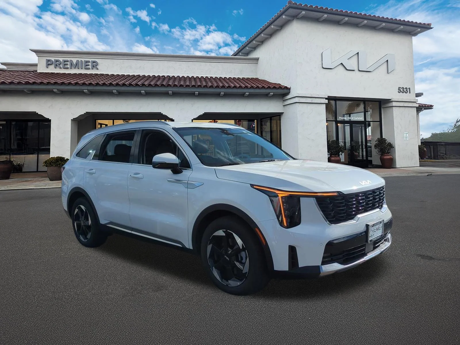 New 2026 Snow White Pearl Kia EX image 2