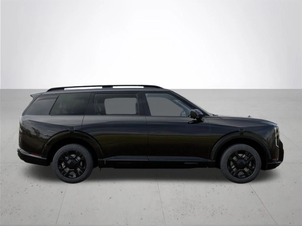 New 2027 Ebony Black Kia X-Pro SX Prestige image 7
