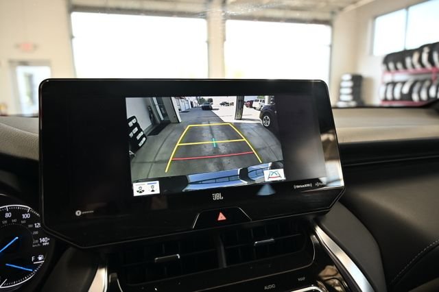 2021 Toyota Venza XLE - Photo 19