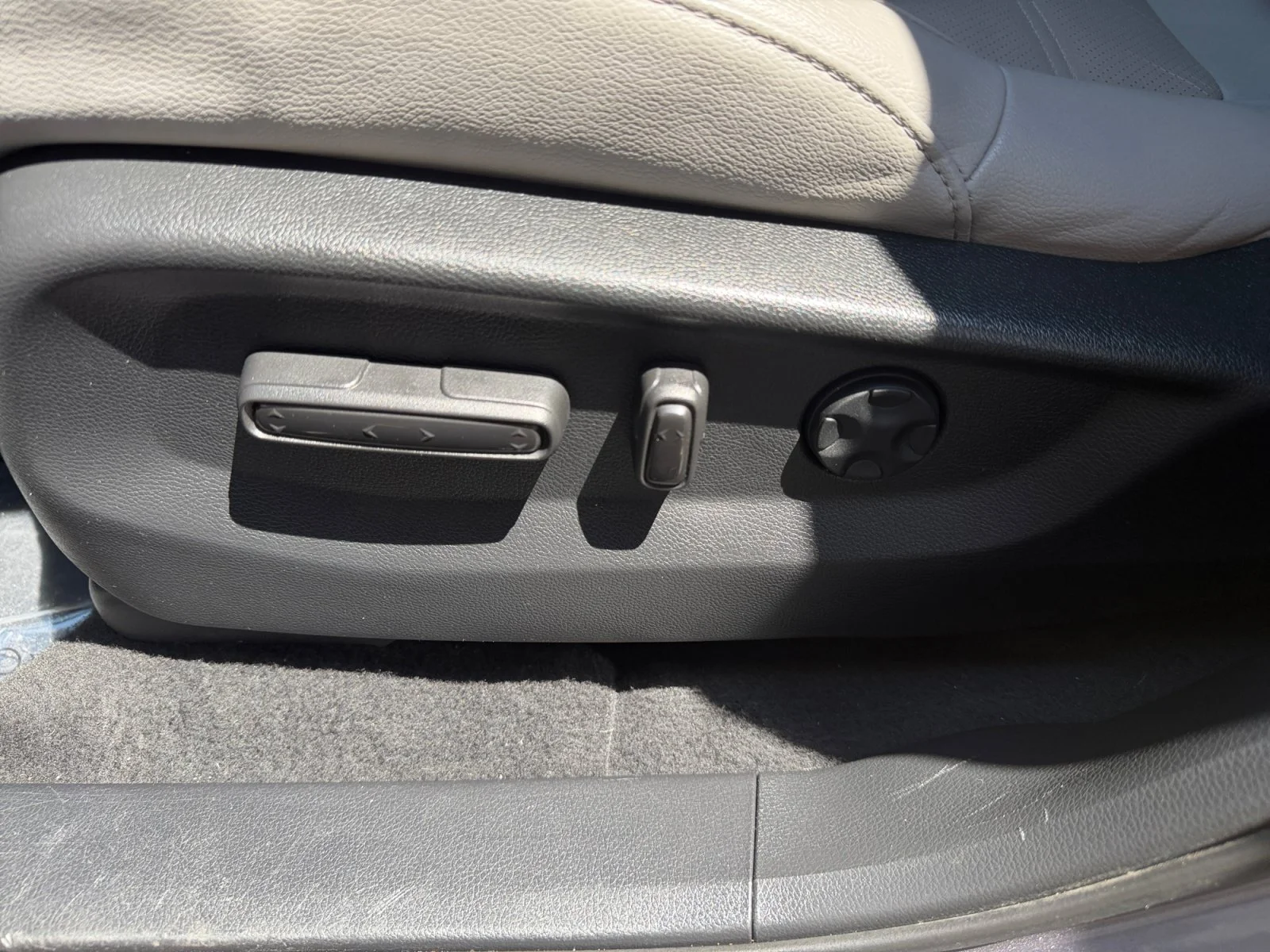 Used 2020 Gray Honda EX-L image 9