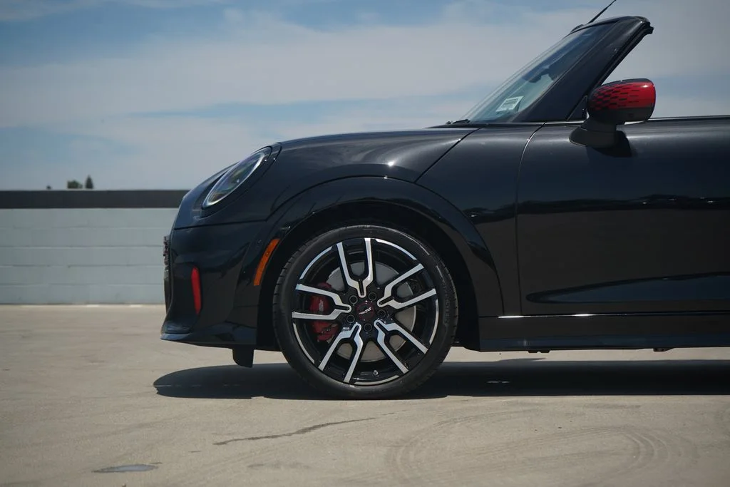 New 2026 Black MINI Iconic image 3