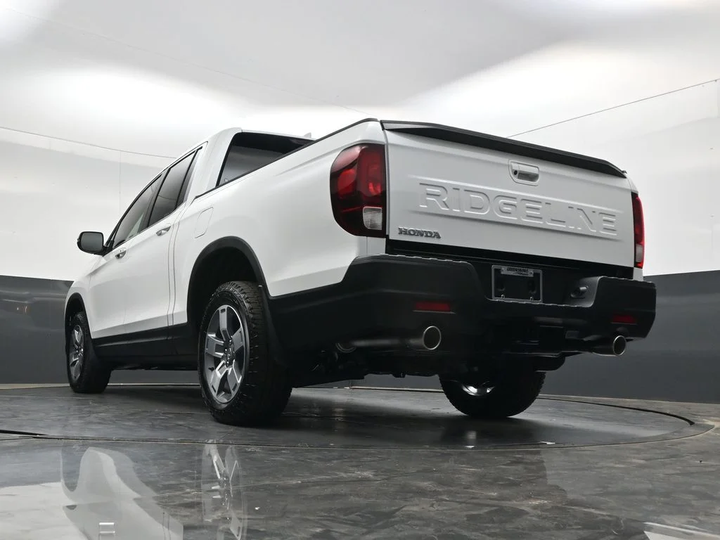 New 2026 Platinum White Pearl Honda RTL image 32