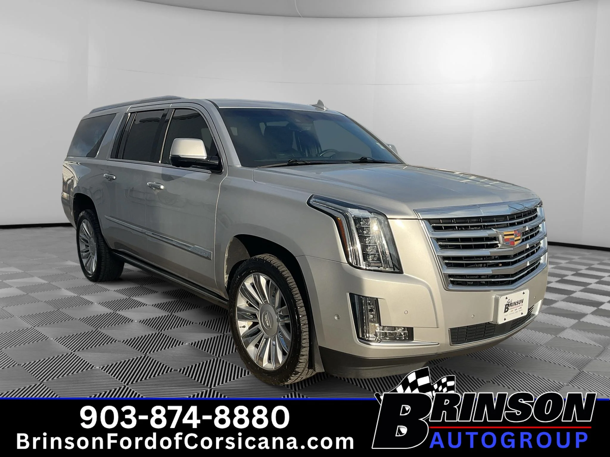 Used 2018 Radiant Silver Metallic Cadillac Platinum image 3