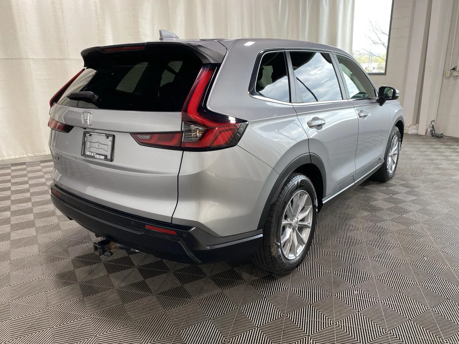Used 2023 Lunar Silver Metallic Honda EX-L image 10