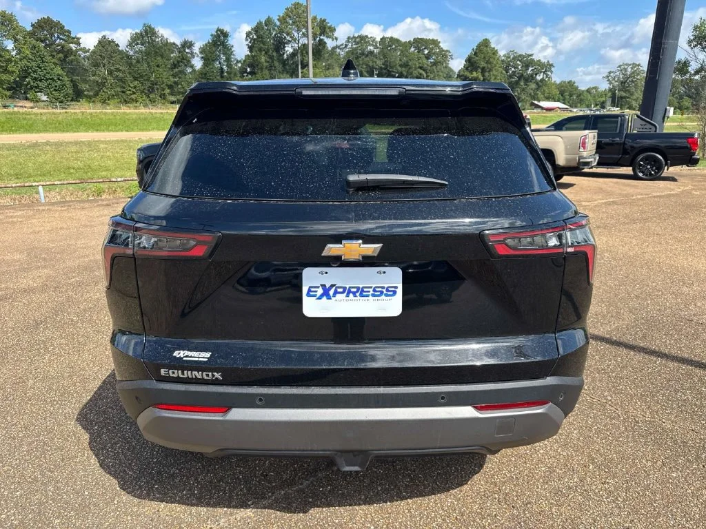 Used 2025 Black Chevrolet LT image 7