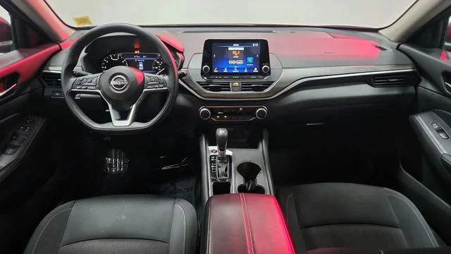 Used 2025 Red Nissan 2.5 SV image 17