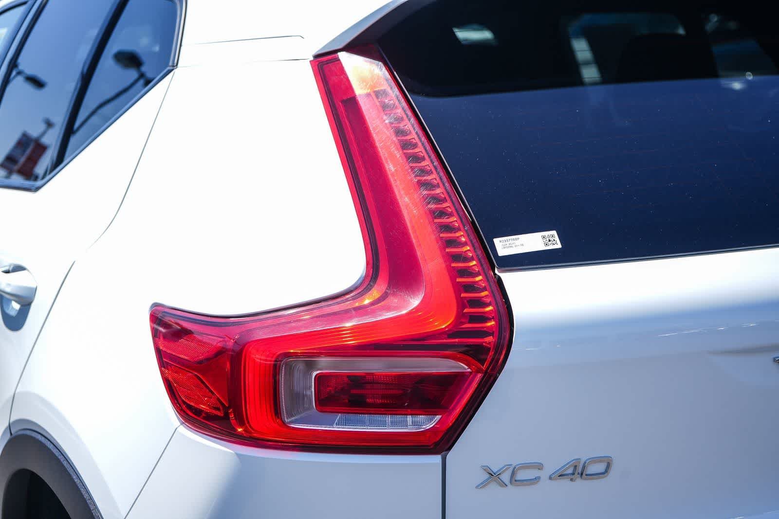 Used 2024 White Volvo  image 9