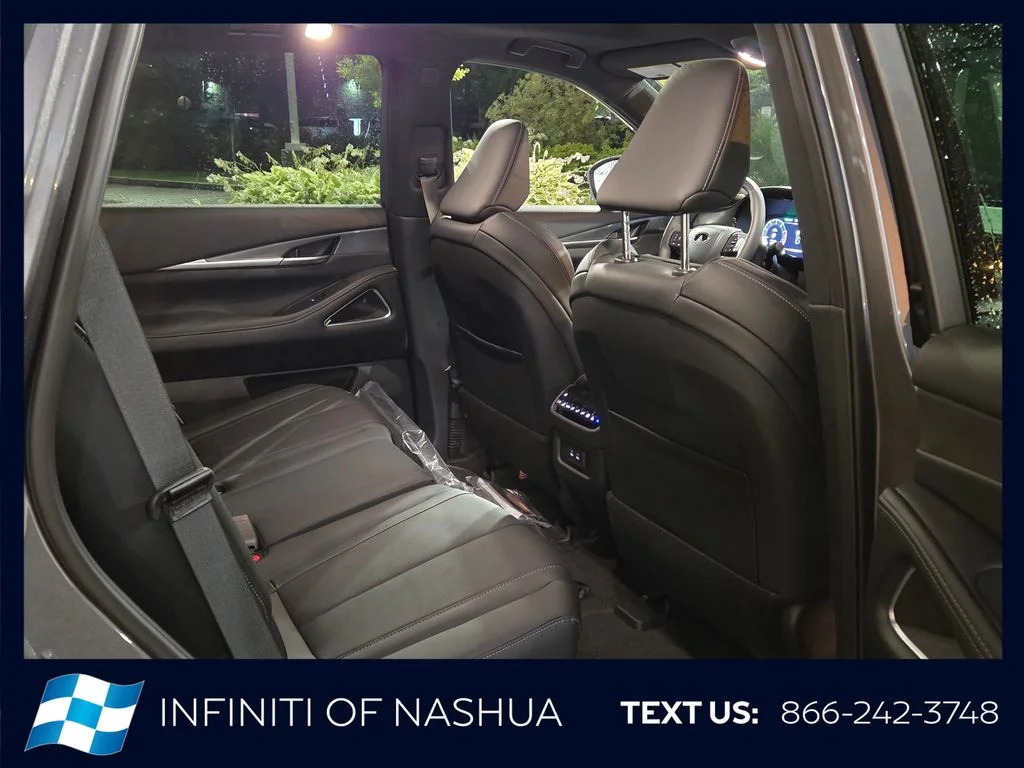 New 2027 2T GRPT SHDW INFINITI Sport AWD image 18