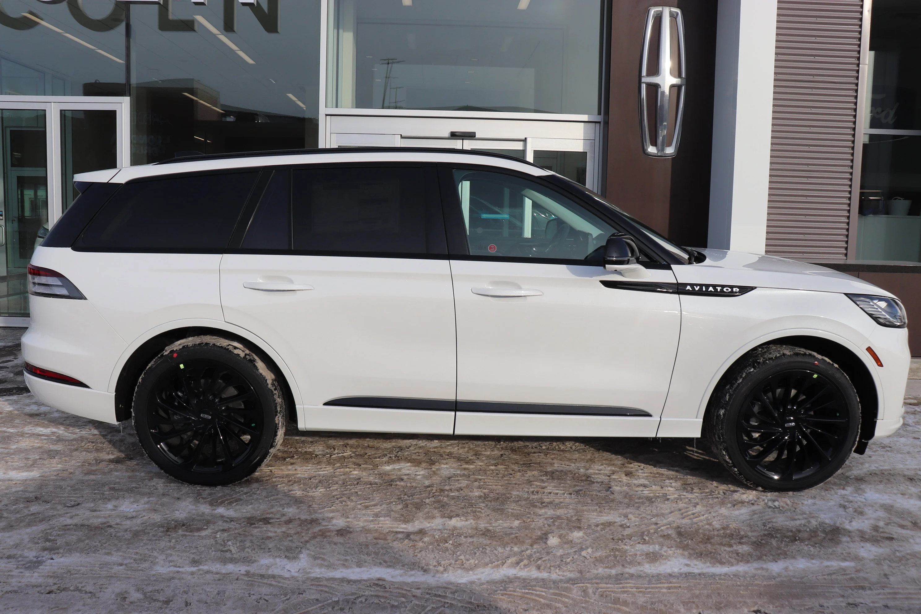 New 2026 PRISTINE WHITE MET 3C Lincoln Reserve image 3