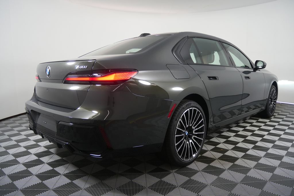 New 2026 BMW 7 Series 740i 4D Sedan in Duluth #97501
