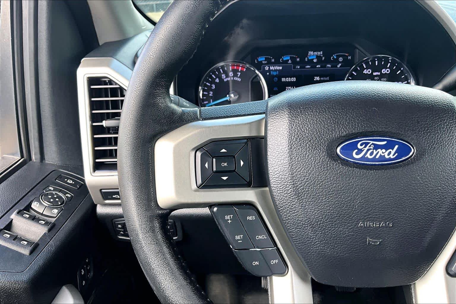 Used 2020 Oxford White Ford LARIAT image 24