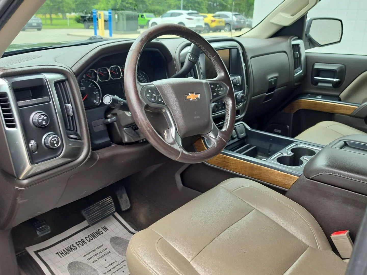 Used 2014 BLACK CHEVROLET TRUCK image 5
