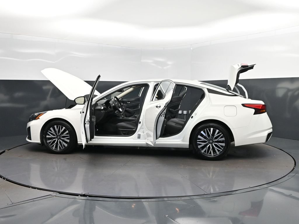 2025 Nissan Altima SV - Photo 45