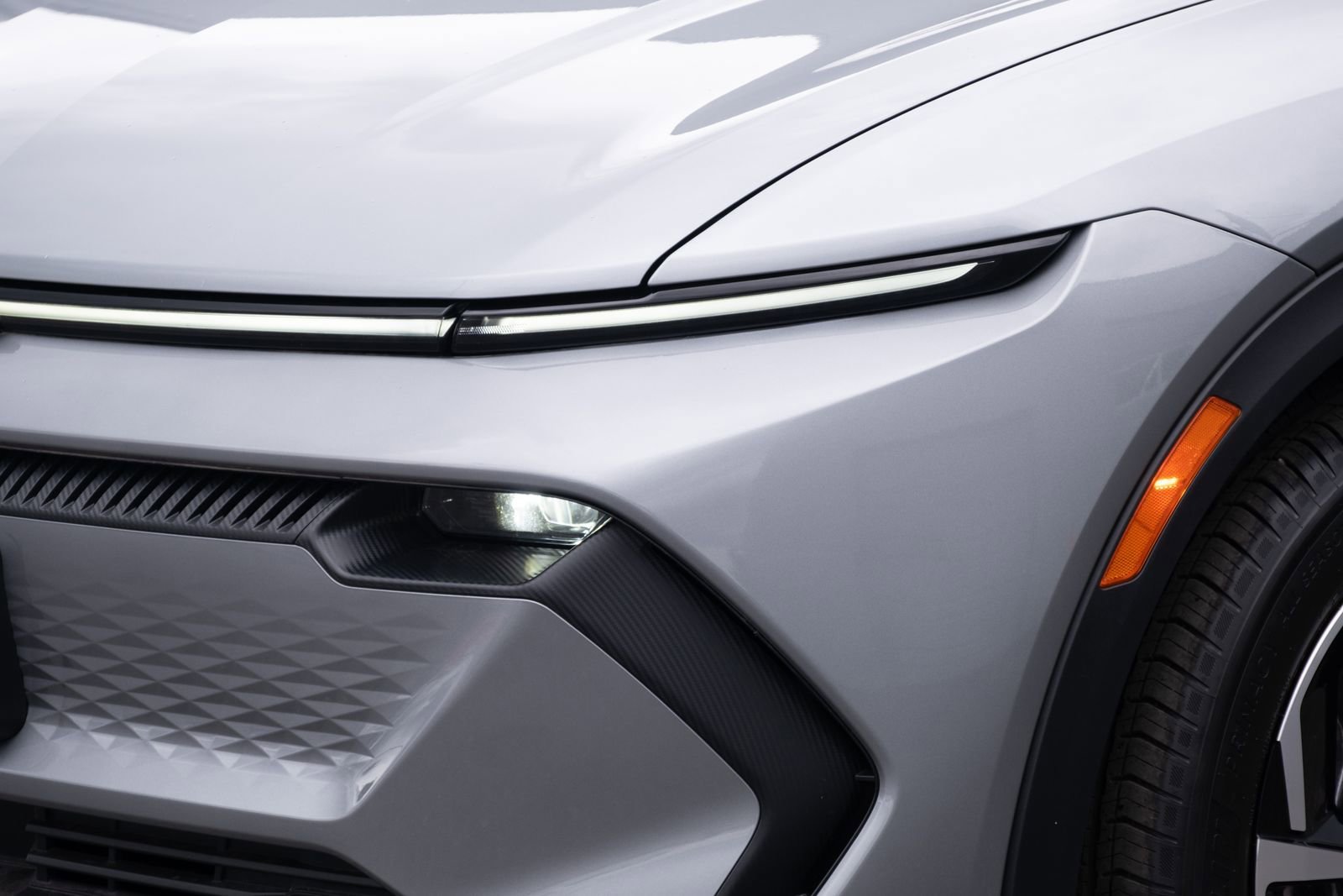 New 2026 Sterling Gray Metallic Chevrolet LT image 19