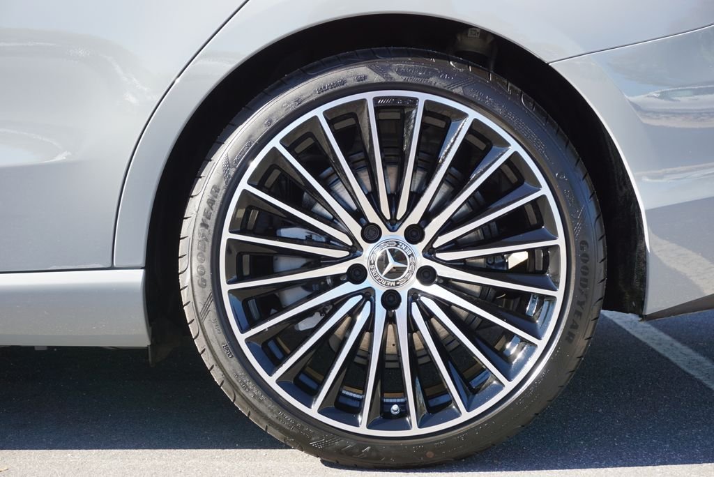 Used 2026 MANUFAKTUR Alpine Gray Mercedes-Benz C 300 image 19