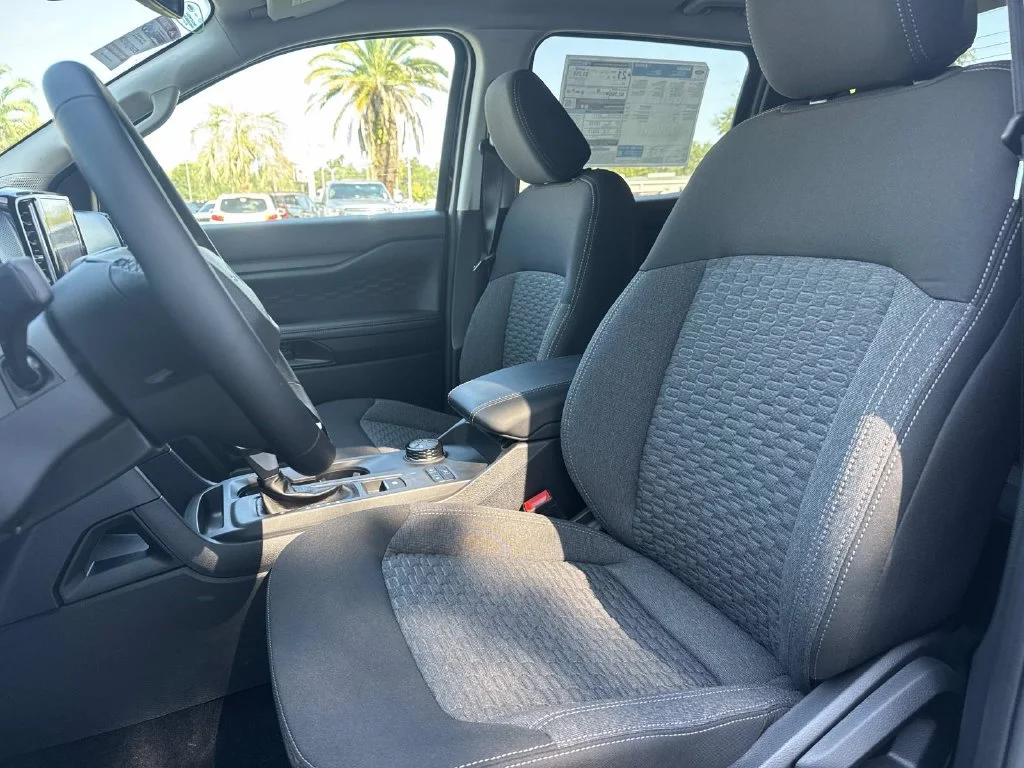 New 2026 Shadow Black Ford XLT image 33