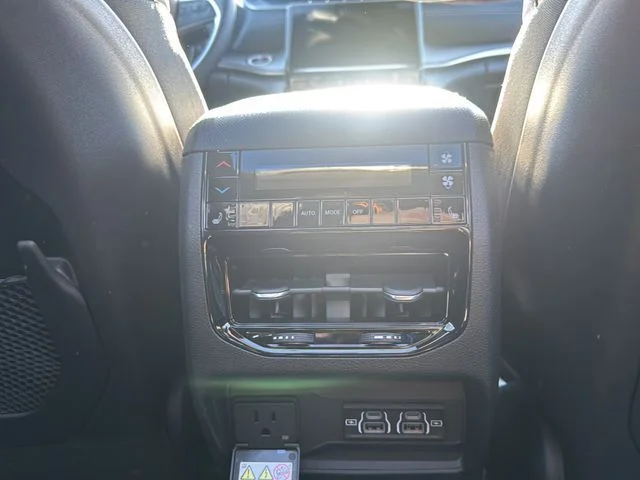 2025 Jeep Grand Cherokee L Limited - Photo 14