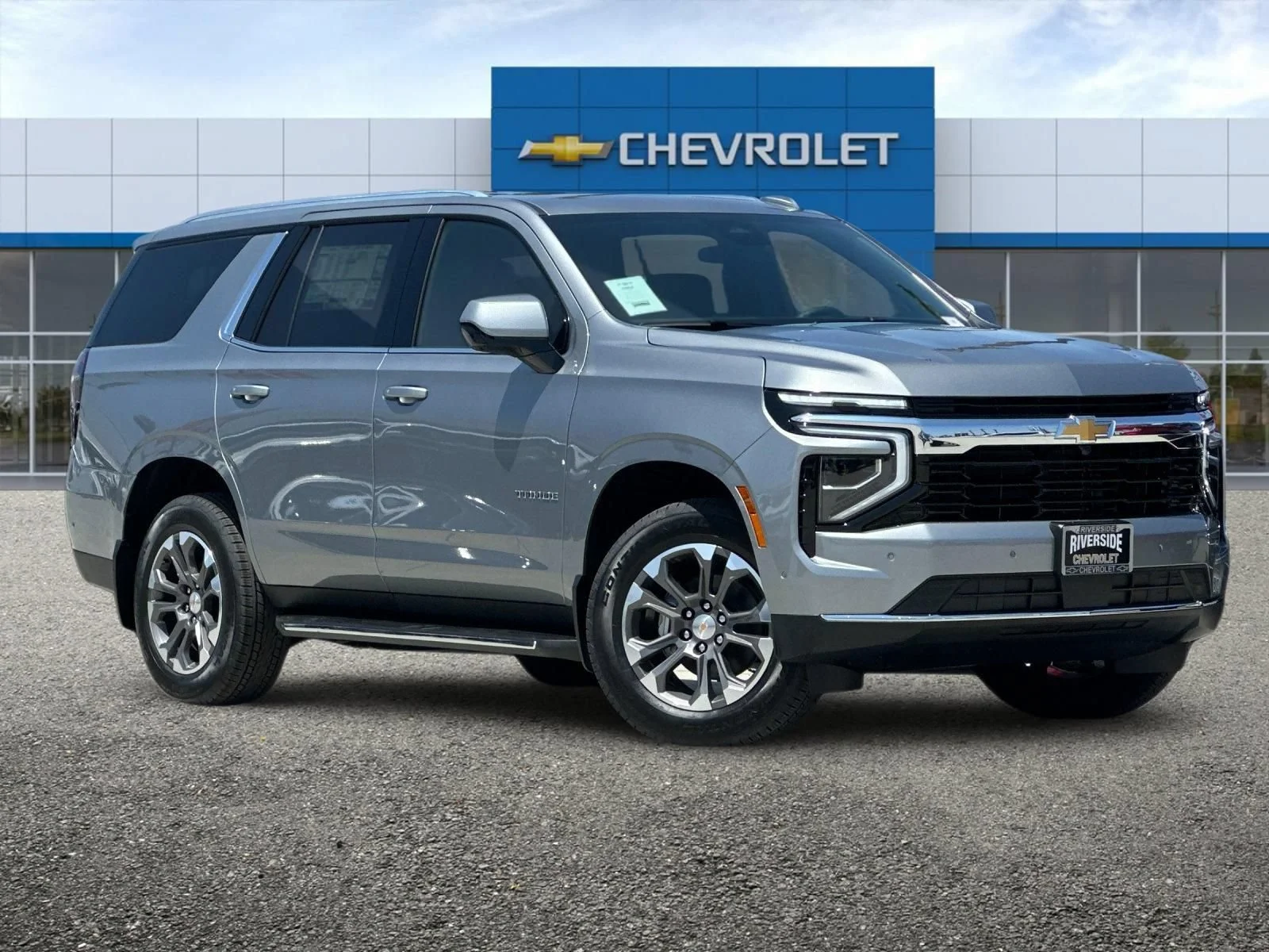 2026 Chevrolet Tahoe LS - Photo 2