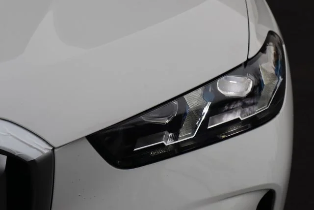 2026 BMW X5 50e - Photo 11