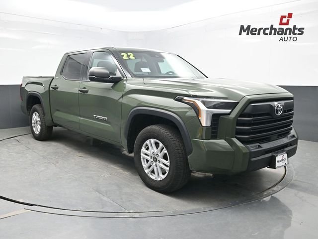 Used 2022 Green Toyota SR5 image 1