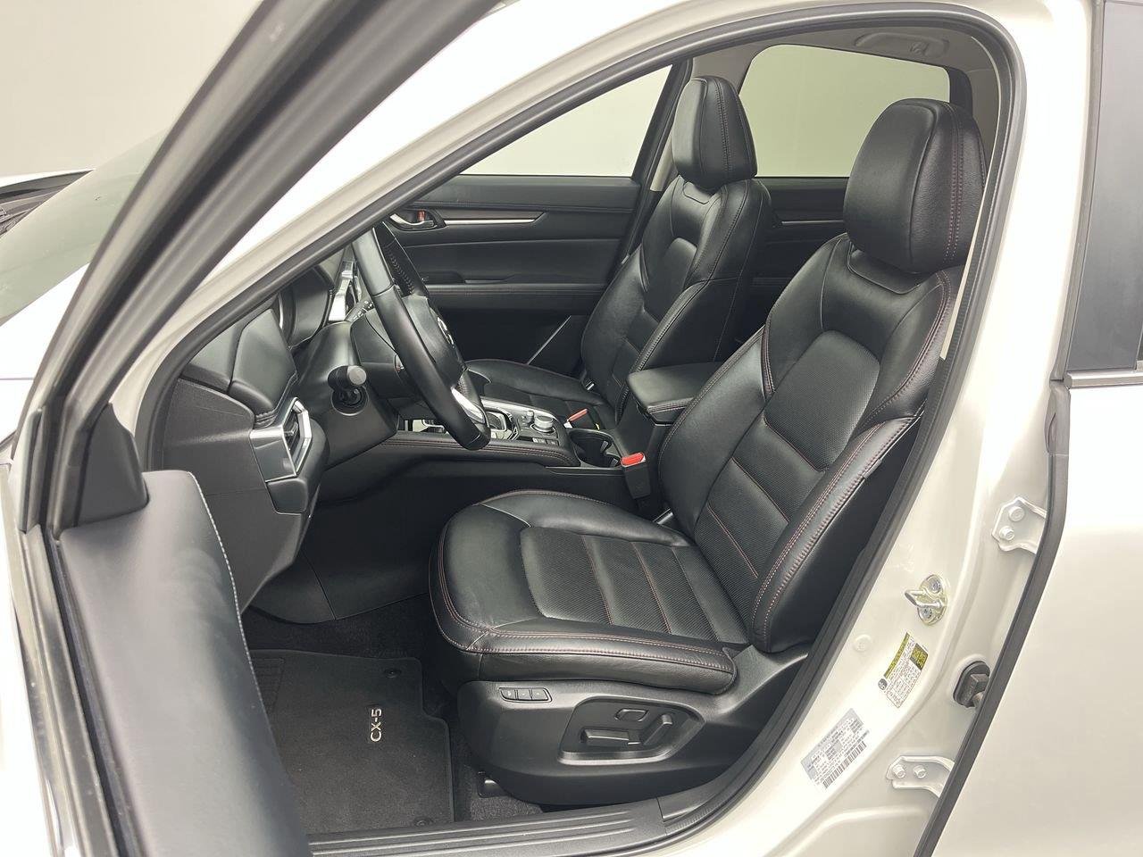 Certified Used 2025 Rhodium White Metallic Mazda 2.5 S Carbon Edition image 9