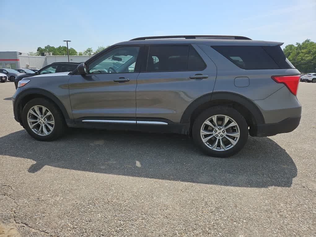 Used 2023 Carbonized Gray Metallic Ford XLT image 3