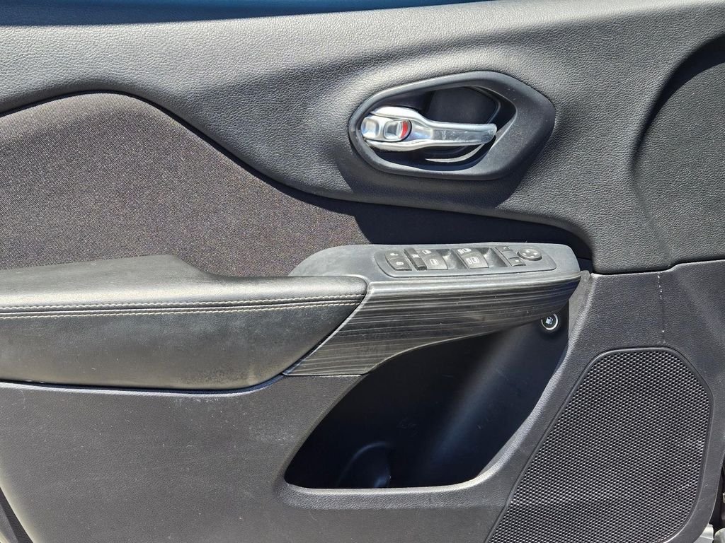 2016 Jeep Cherokee Latitude - Photo 12