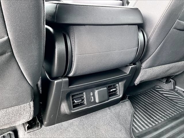 Used 2022 Summit White Chevrolet LT image 28