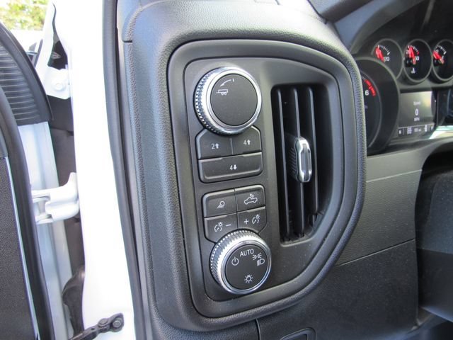 2026 GMC Sierra 3500 Chassis Cab Pro - Photo 16