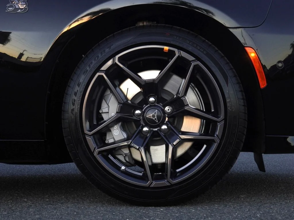 New 2026 Diamond Black Crystal Pearlcoat Dodge Scat Pack image 9