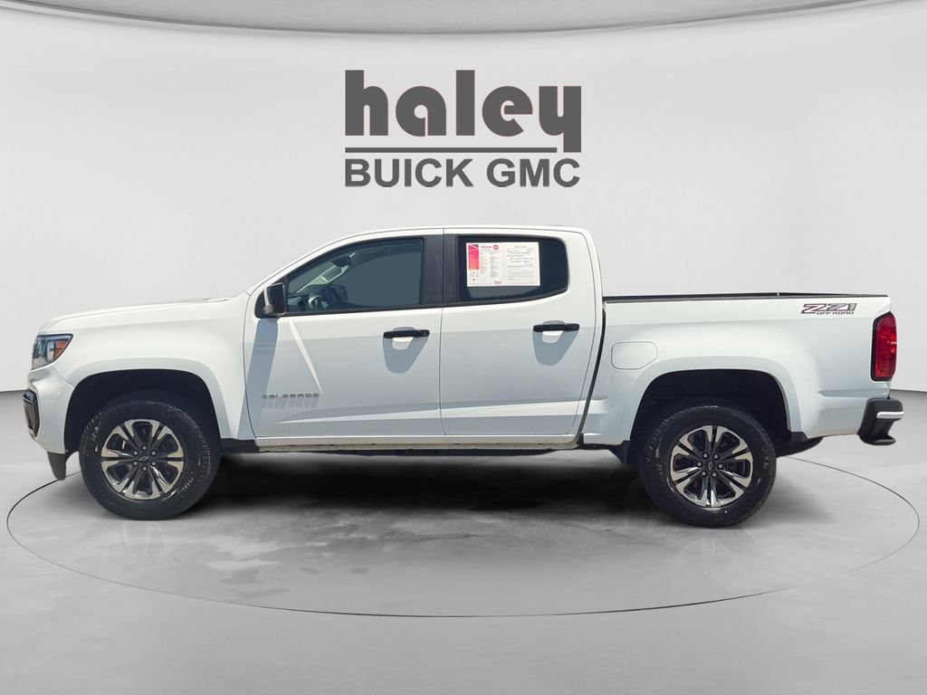 Used 2022 White Chevrolet Z71 image 2