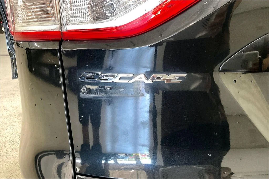 Used 2014 Black Ford SE image 7