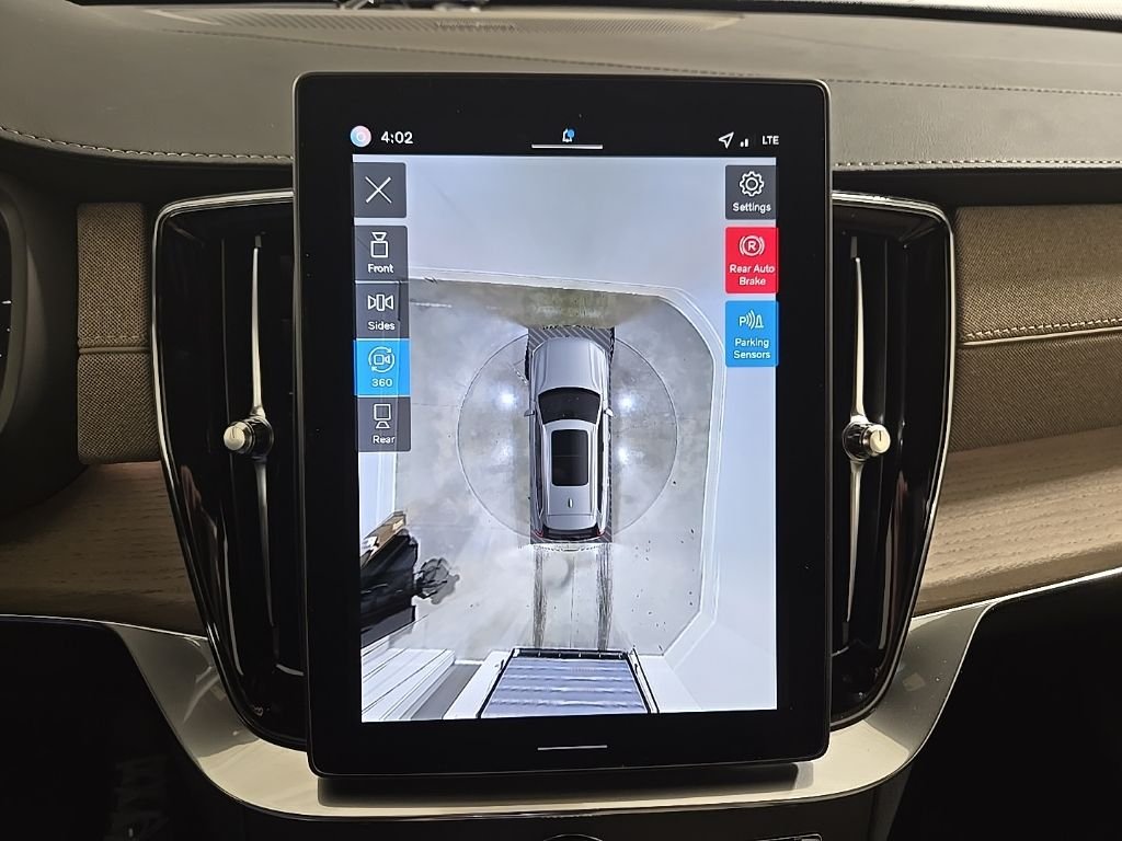 2026 Volvo XC90 Plus - Photo 19