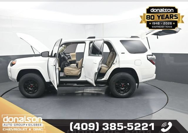 Used 2022 White Toyota SR5 Premium image 23