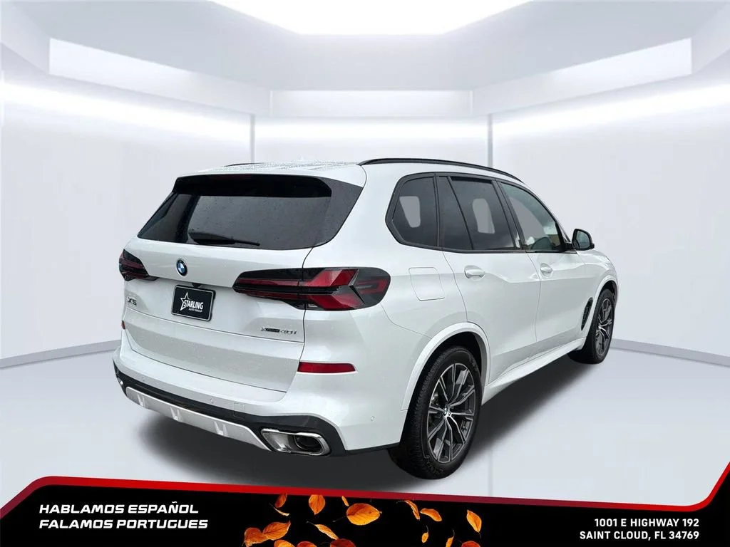 Used 2024  BMW xDrive40i image 6