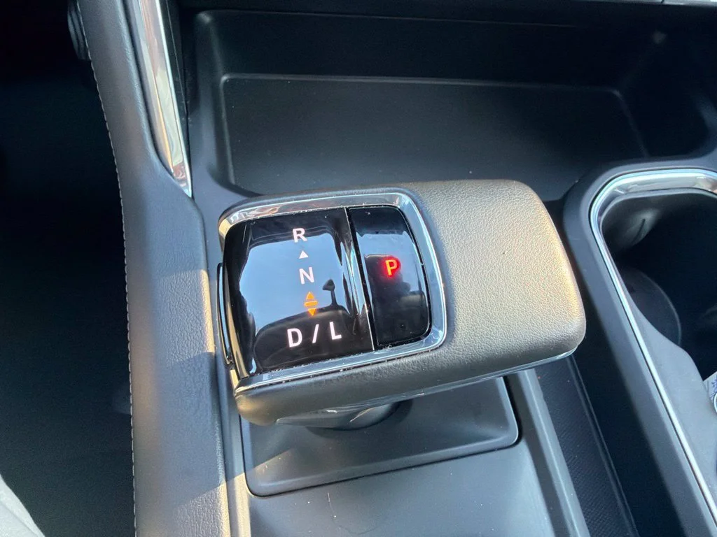 Used 2024 Sterling Metallic GMC Denali image 20