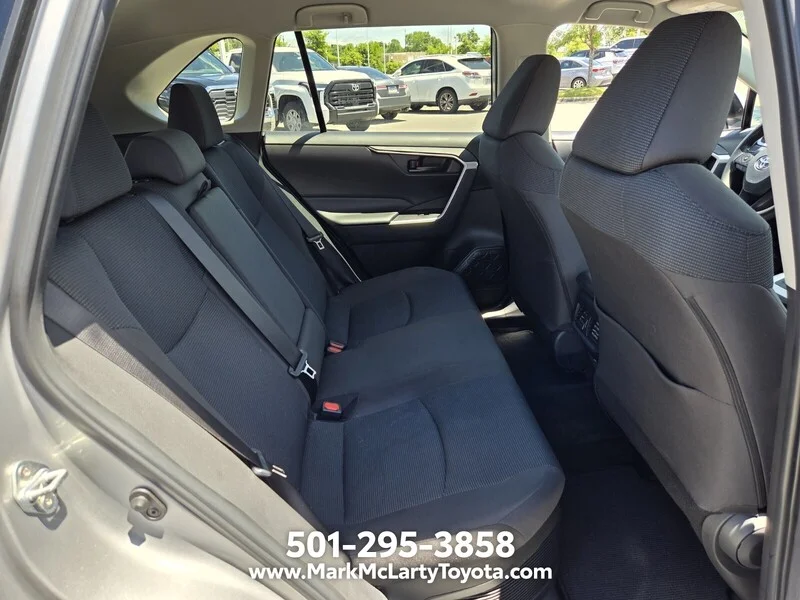 Used 2024 Silver Sky Metallic TOYOTA HYBRID LE AWD image 15