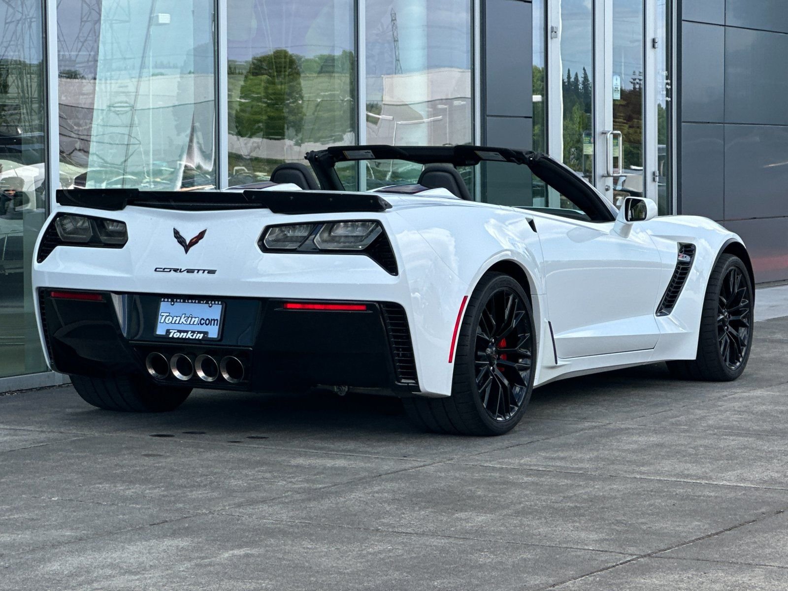 Used 2016 Arctic White Chevrolet Z06 image 3