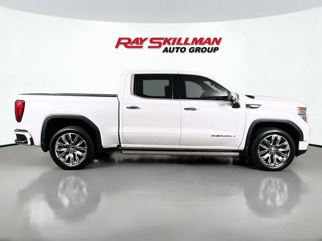 Used 2023 White GMC Denali image 8