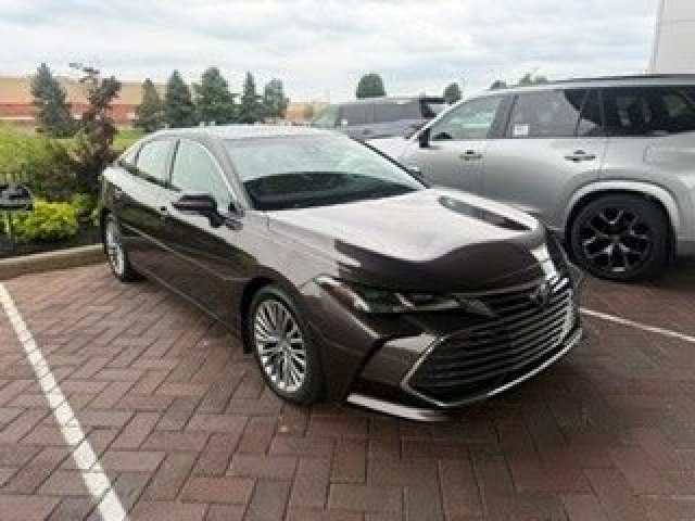 Used 2019 Brownstone Toyota Limited image 9