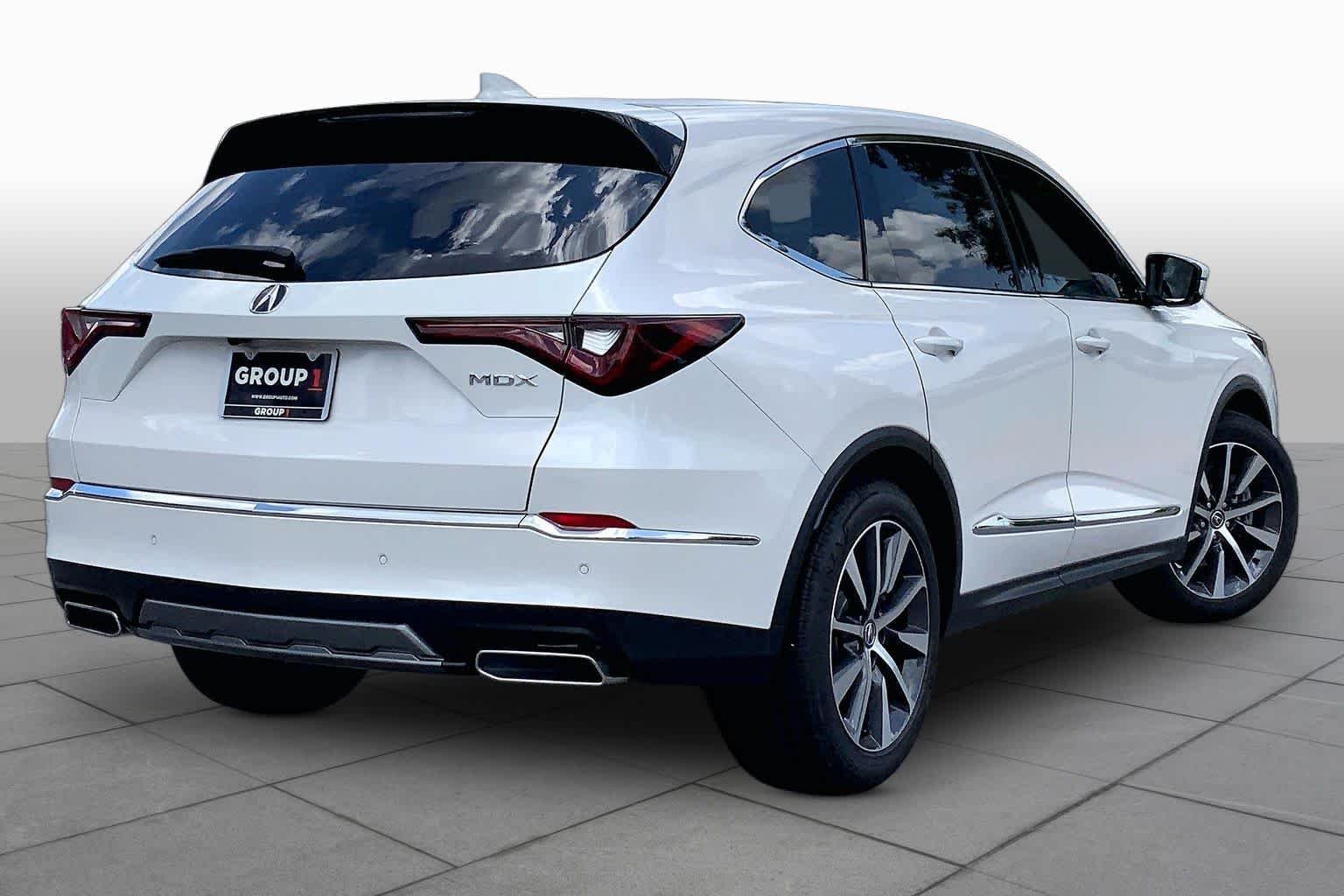 Used 2026 Platinum White Pearl Acura w/Technology Package image 13