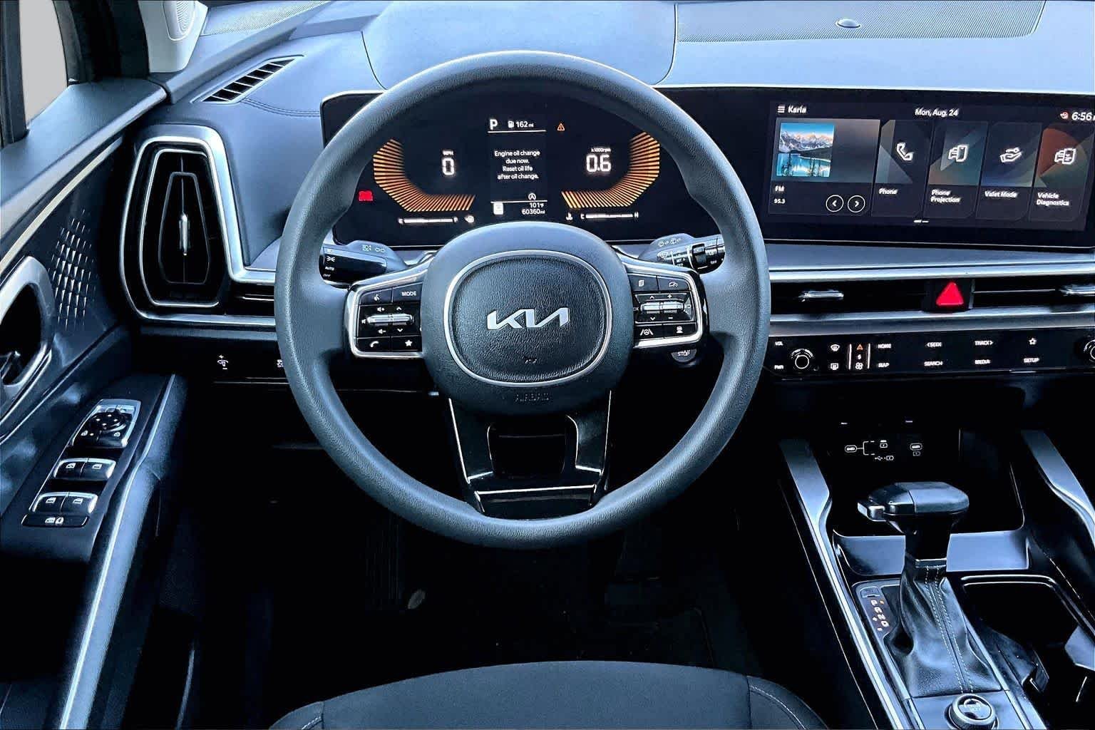 Pre-Owned 2024 Kia Sorento LX